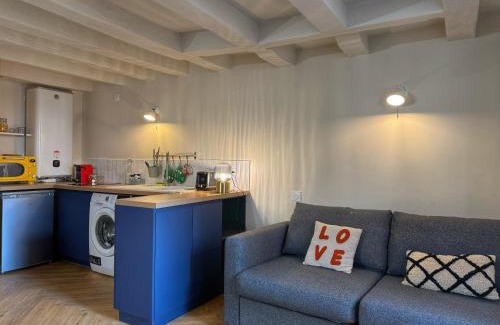 Tournus Apartment | Le Studio Madeleine