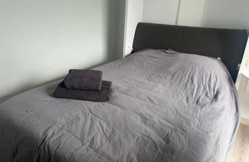 Toulouse South-East Apartment | Le Studio - Parking & Balcon