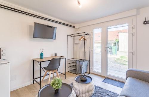 Troyes Apartment | Le studio Providence - Parking Privé - Terrasse