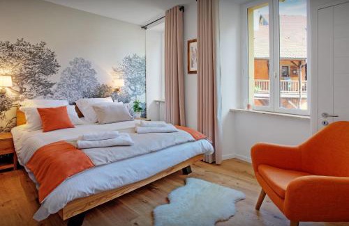 Annecy Old Town Ski Chalet | Le SwansDoors - OVO Network