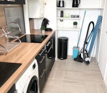 Purpan Apartment | Le Sweet Toulouse Purpan - Hopital & Tram à 5 minutes - Parking