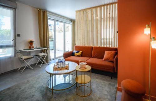 Colomiers Apartment | Le Terra Rosa ~ Parking ~ Proche Airbus