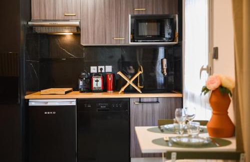 Colomiers Apartment | Le Terra Rosa ~ Parking ~ Proche Airbus