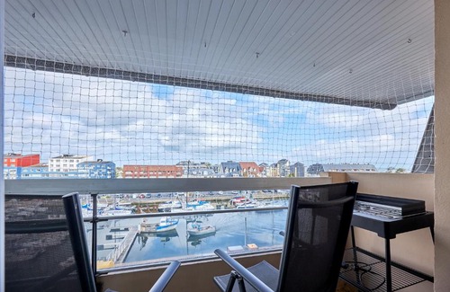 Courseulles-sur-Mer Apartment | Le Tikahupo - Charmant appt vue sur le port