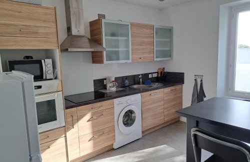Fouesnant Apartment | Le Transat, à 5 min de la superbe plage du Cap-Coz à Fouesnant, proche des commerces