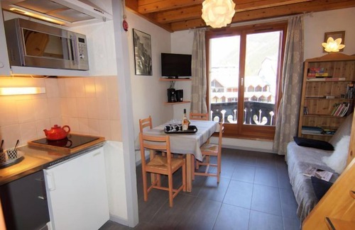 Chamonix City Centre Apartment | Le Triolet by Interhome