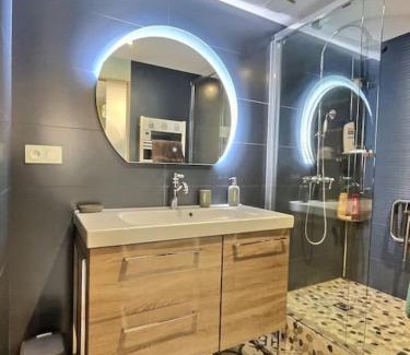 Macon Apartment | Le Tropical Mâconnais de Miss K