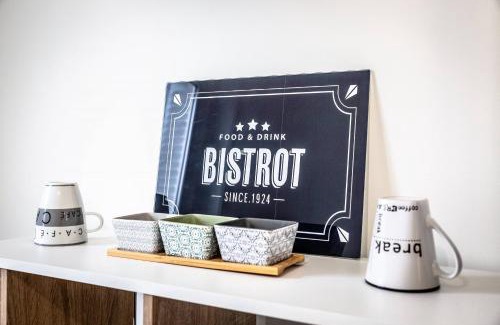 Brive-la-Gaillarde Apartment | Le Valet de Pique - 1 chambre