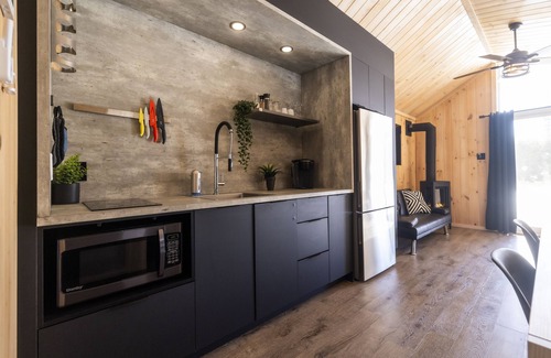 Saint Ferreol les Neiges Ski Chalet | Le Versant Mont-Sainte-Anne