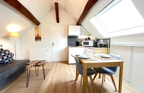 Quartier Centre Ville Apartment | Le vieux MassyRER600mOrly20 minNetflixNeuf M13