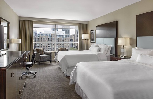 International District Hotel | Le Westin Montréal
