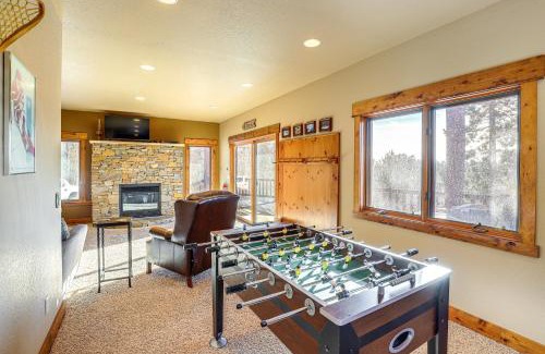 Lead House | Lead Cabin Rental with Private Hot Tub and Game Room!
