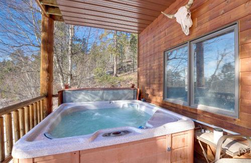 Lead House | Lead Cabin Rental with Private Hot Tub and Game Room!