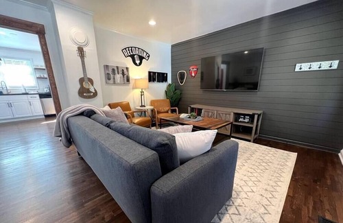 Thompson's Station House | Lead Me Home - Johnson - Retreat