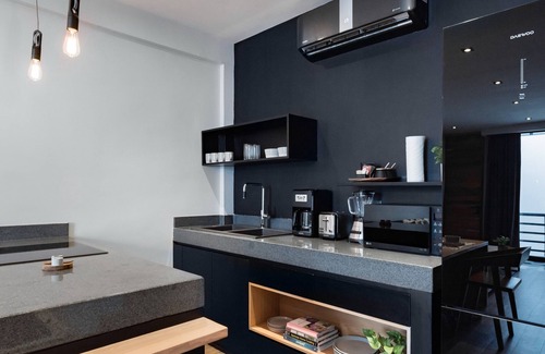 Centro Apartment | Leaf Boutique Condos