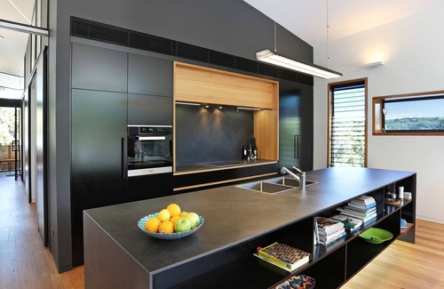 Sunshine Beach House | Leaf House - Walk to Beach & Sunshine Beach Village