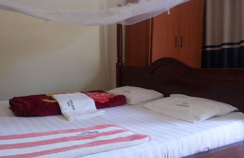 Moyo House | Leam Guesthouse