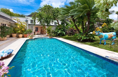 Little Battaleys House | Leamington House Luxury house