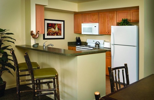 Wolf Creek Resort | Leave your worries at the door!