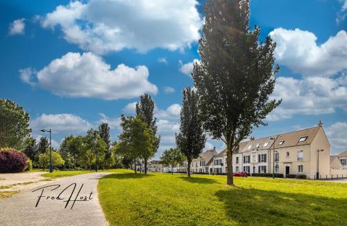 Bailly-Romainvilliers Apartment | LeBailly - Private Parking - Disney 10min - Early Checkin Possible