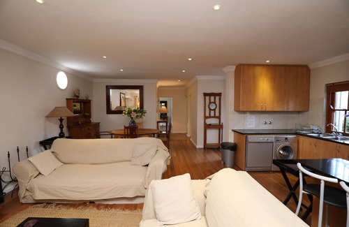 Constantia House | LeBonheur