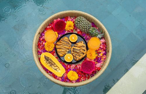 Umalas Villa | Lecatica - Brand New 2BDR Paradise Villa with Expansive Pool - Your Dream Retreat in Canggu!