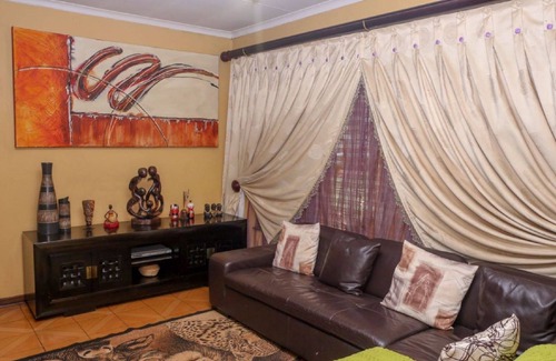 Centurion Bed & Breakfast | Lecawi Guest House
