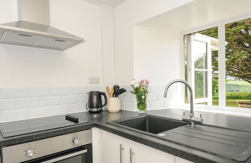 Bude Cottage | LEE BARTON FARMHOUSE, family friendly, with open fire in Bude