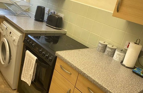 Leeds Apartment | Leeds Cosy,1br Apt, Garden & Free Parking