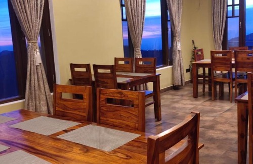 Kumarhatti Hotel | Leela In The Flavours of Nature