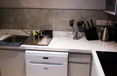 City Centre Dublin Apartment | Leevin Studios