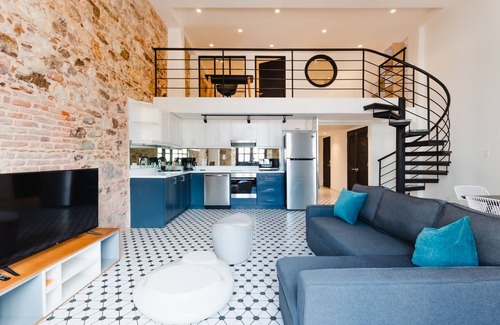 Casco Viejo Apartment | Lefevre 1C