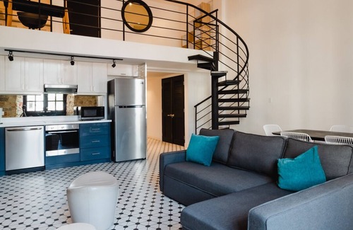 Casco Viejo Apartment | Lefevre 1C