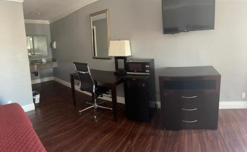 Anaheim Resort Hotel | Legacy inn & suites
