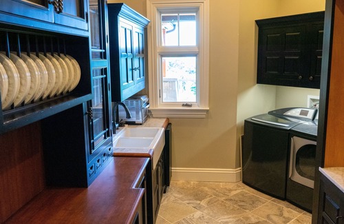 Franklin House | Legacy Lodge | The Ultimate Vacation Rental Including Pool, Hot Tub, and More!