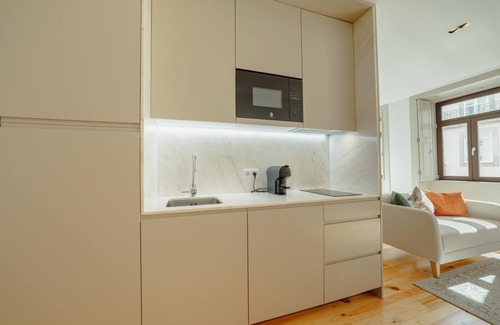 Lapa Apartment | Legacy Oporto Design Apartment D by Vacationy