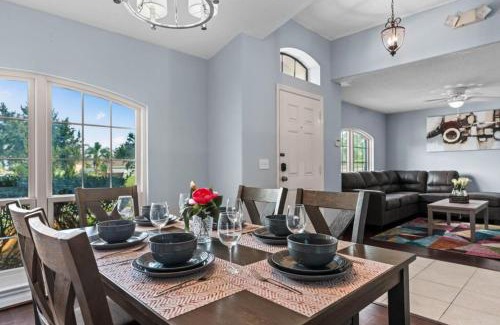 Legacy Park Villa | Legacy Park Villa: 5BR, Pool & Near Disney