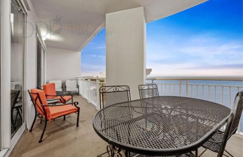Gulfport House | Legacy Tower Two 1304