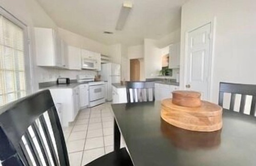 Gulfport Villa | Legacy Villa 1405- 2 bedroom 2 bath with garage - in beachside neighborhood
