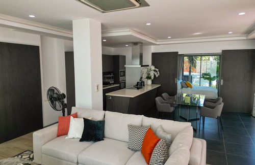 Ban Saiyuan House | Legend most Luxurious 6Bedroom Seaview
