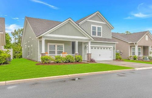 Red Hill House | Legends Resort Home with Golf, Family Stay