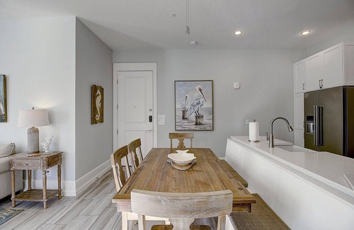 Cinnamon Shore Apartment | Leighzy Waves TC 10205