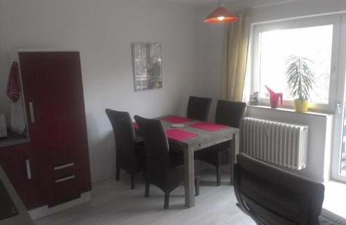 Wanheimerort Apartment | Leisnig, Boltes Fewo DU-Wedau
