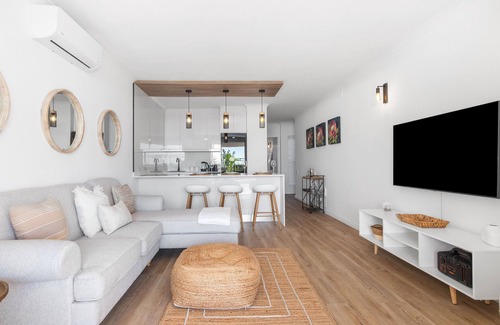 Lagoon Beach Apartment | Leisure Bay 117 - One Bedroom Apartment, Sleeps 2