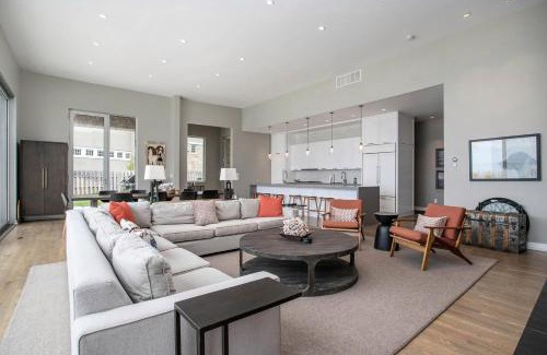 New Buffalo House | Leisure On The Lake