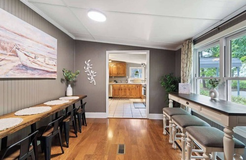 Milledgeville House | Leisure Point - Private dock, BIG Water, + Kayaks