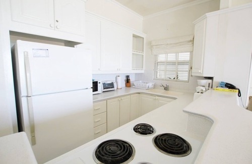 Worthing Apartment | Leith Court by BSL Rentals