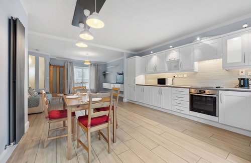 Leixlip House | Leixlip Contractor housing - sleeps 5