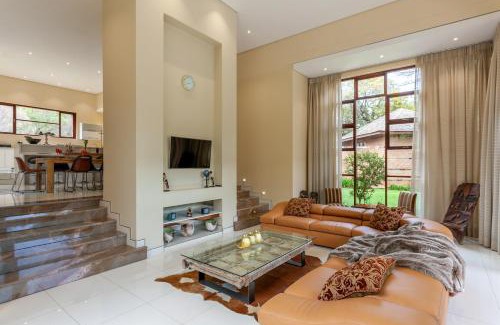 Bela-Bela Apartment | Lejwe La Metsi Self-Catering Villa