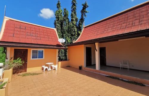 Si Racha Hotel | Lek Homestay